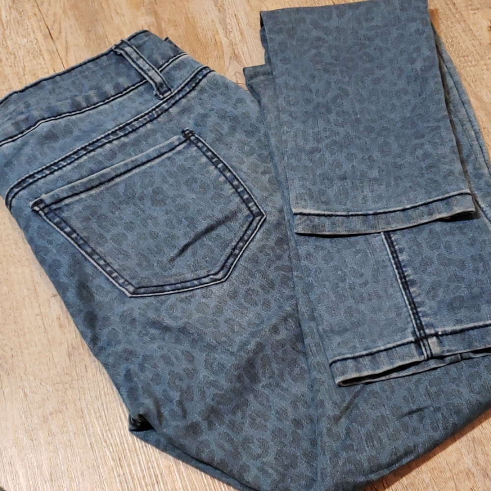 Monochrome animal print jeans